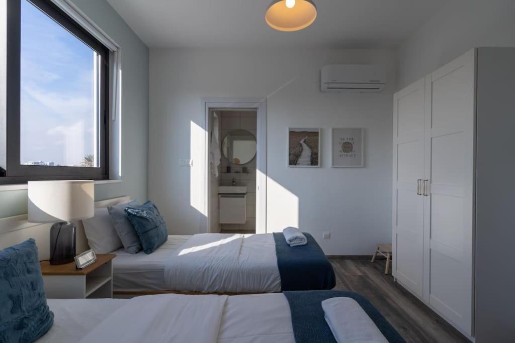 Thalassa 2-Bedroom Apartment In Larnaca Exteriör bild