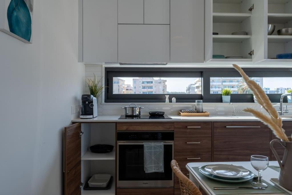 Thalassa 2-Bedroom Apartment In Larnaca Exteriör bild
