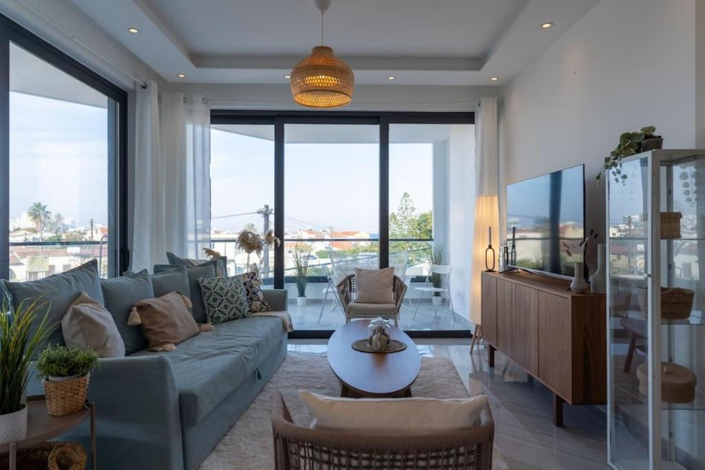 Thalassa 2-Bedroom Apartment In Larnaca Exteriör bild