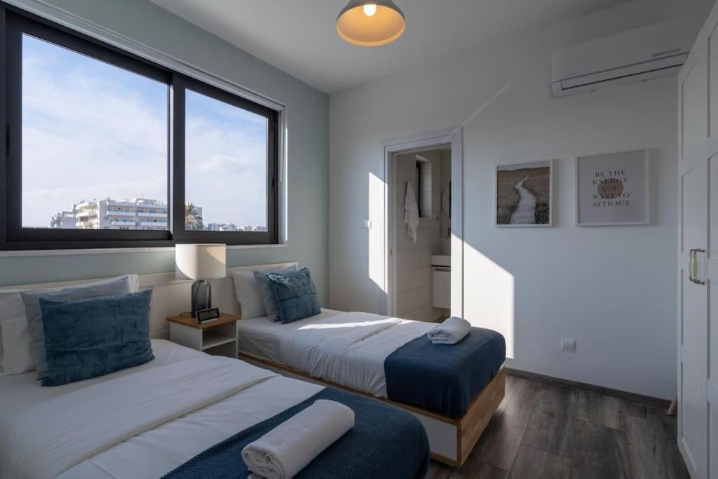 Thalassa 2-Bedroom Apartment In Larnaca Exteriör bild