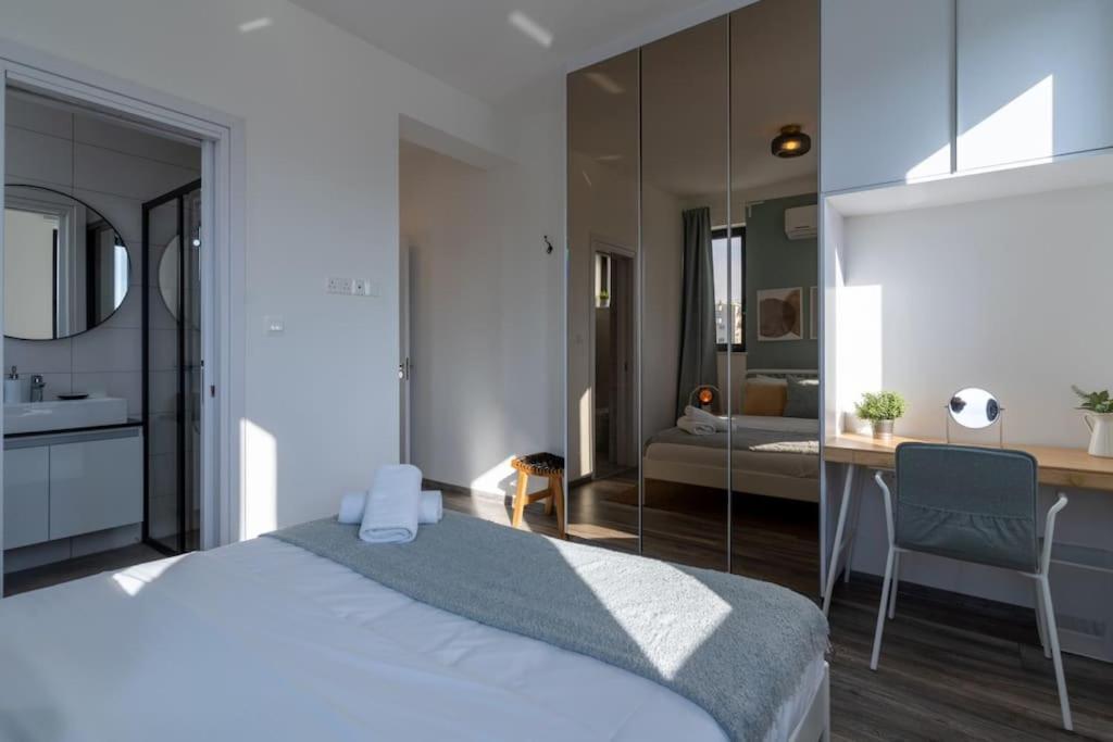 Thalassa 2-Bedroom Apartment In Larnaca Exteriör bild